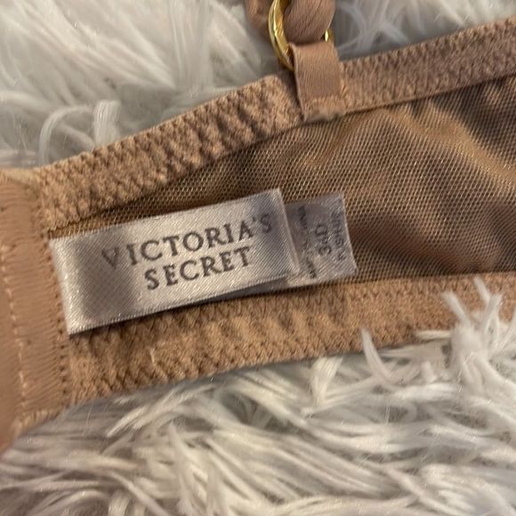 Victoria Secret Leopard Push Up Bra - Picture 4 of 6